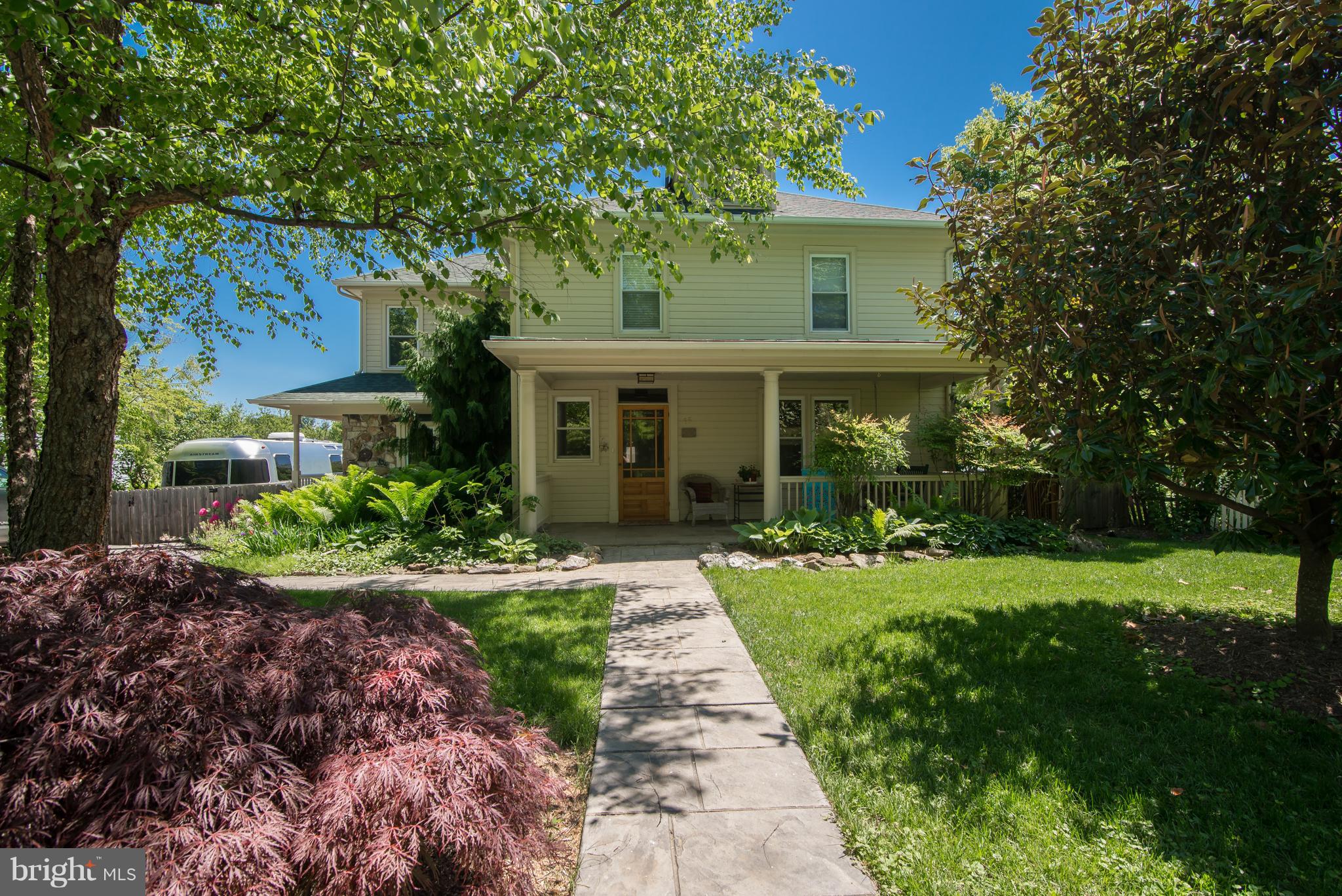 55 Main Street Round Hill, VA 20141 - Photo 29 of 29 Charming porch