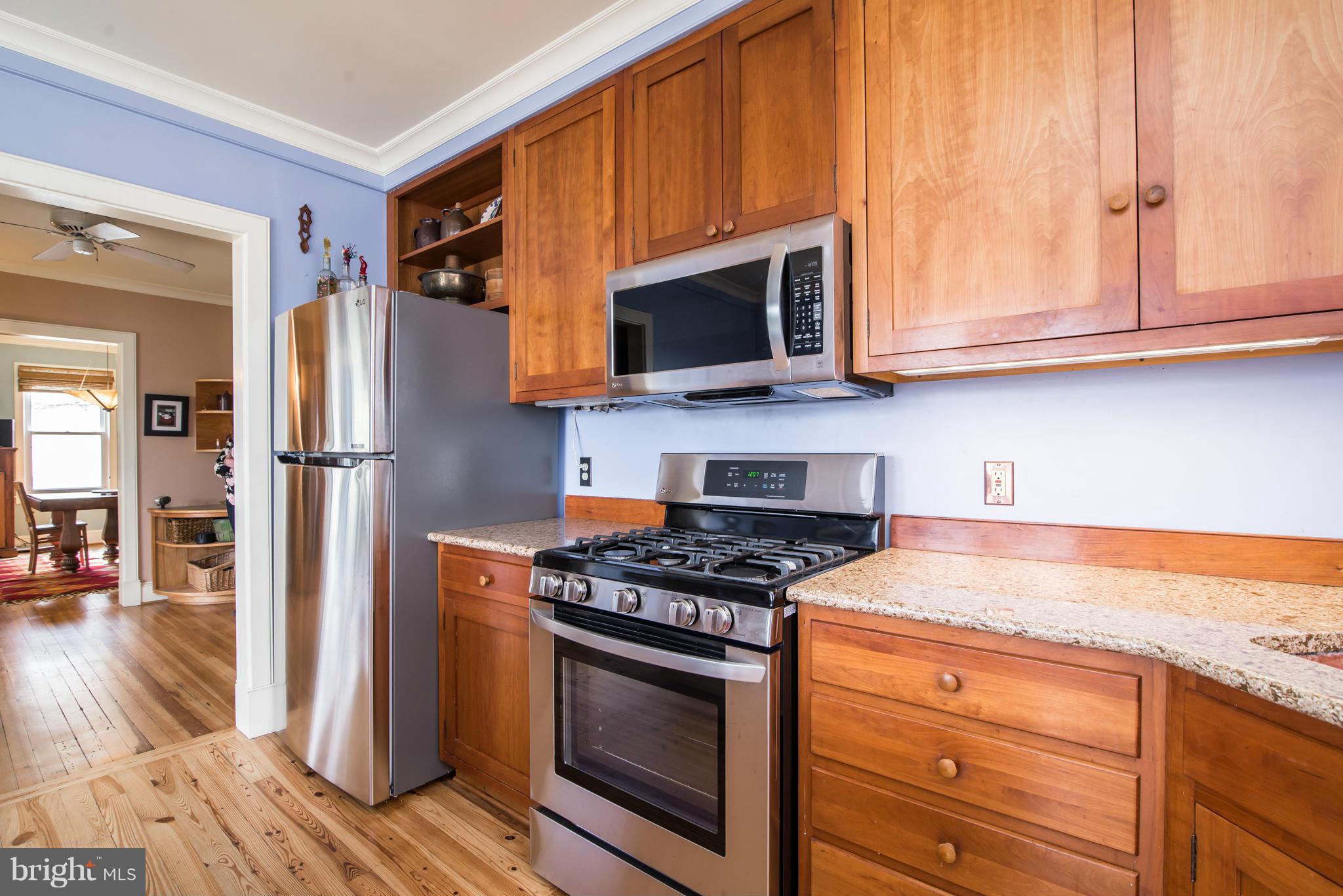 55 Main Street Round Hill, VA 20141 - Photo 6 of 29 Kitchen