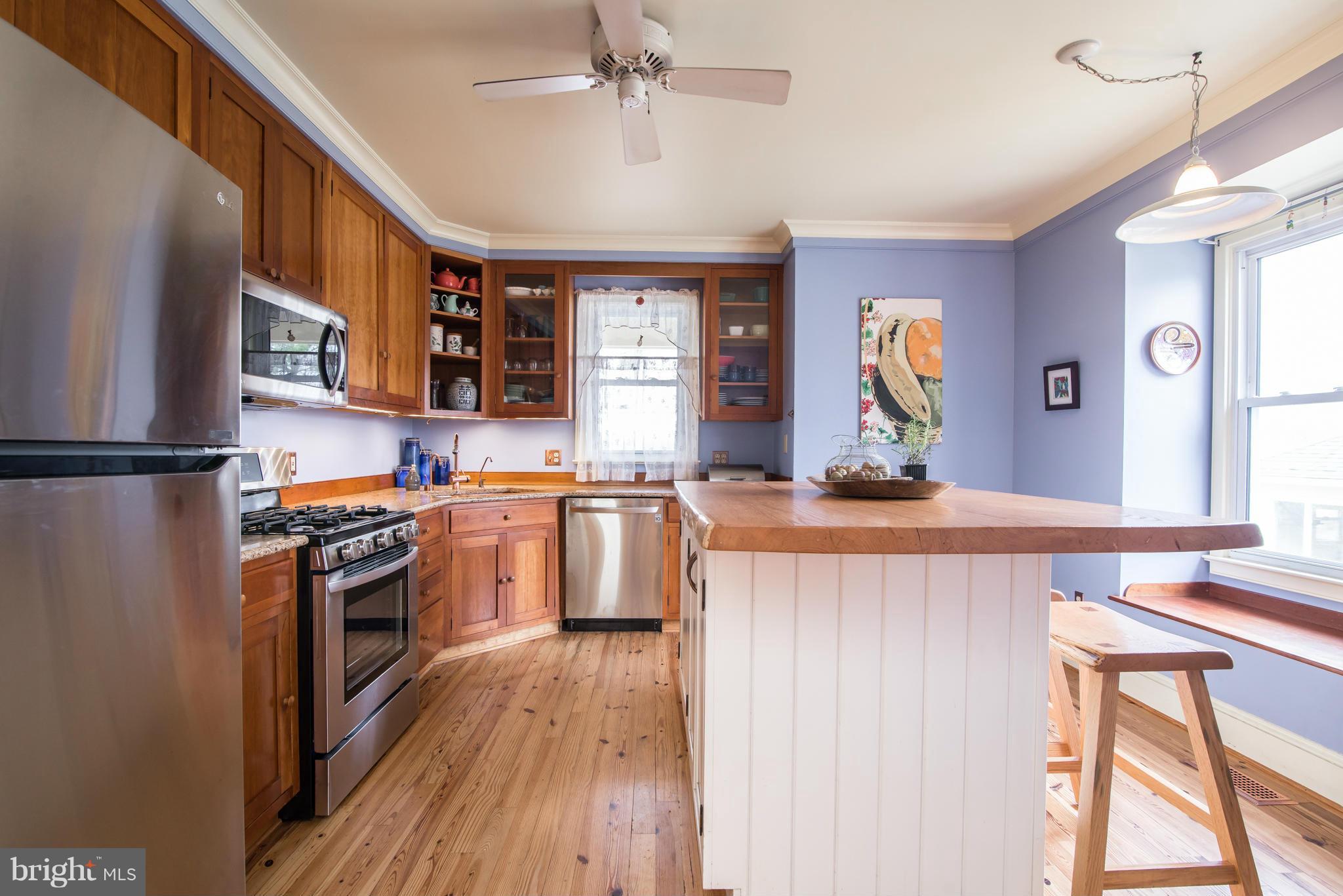 55 Main Street Round Hill, VA 20141 - Photo 7 of 29 Kitchen