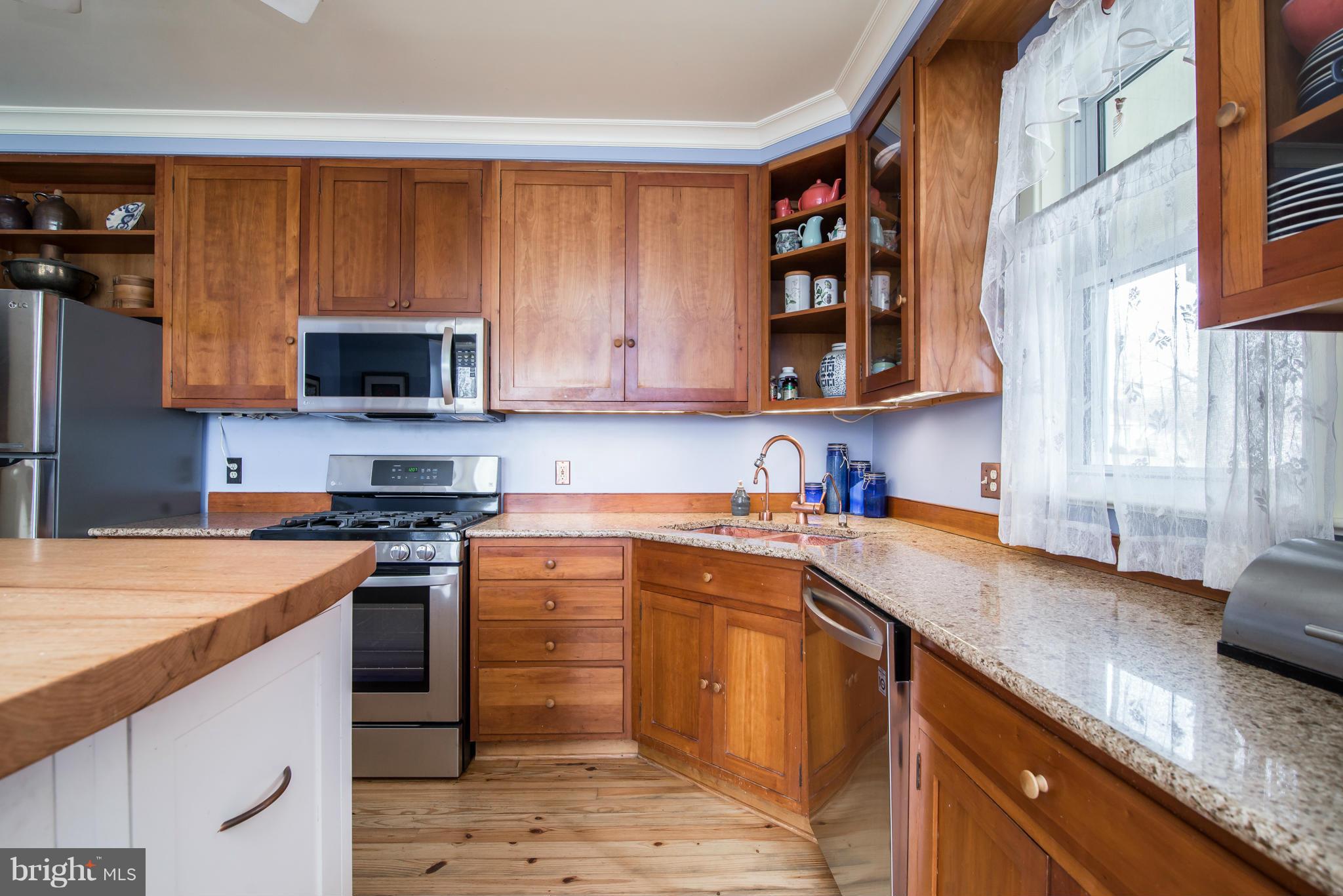 55 Main Street Round Hill, VA 20141 - Photo 8 of 29 Kitchen