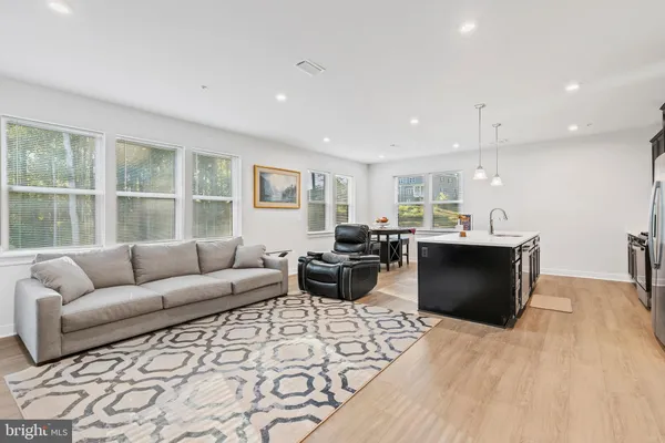 $415,000 | 10411 Resort Road, Unit W, Ellicott City, MD 21042