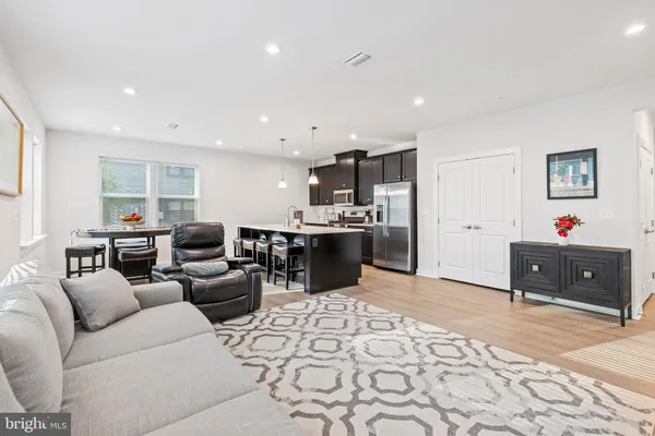 $415,000 | 10411 Resort Road, Unit W, Ellicott City, MD 21042