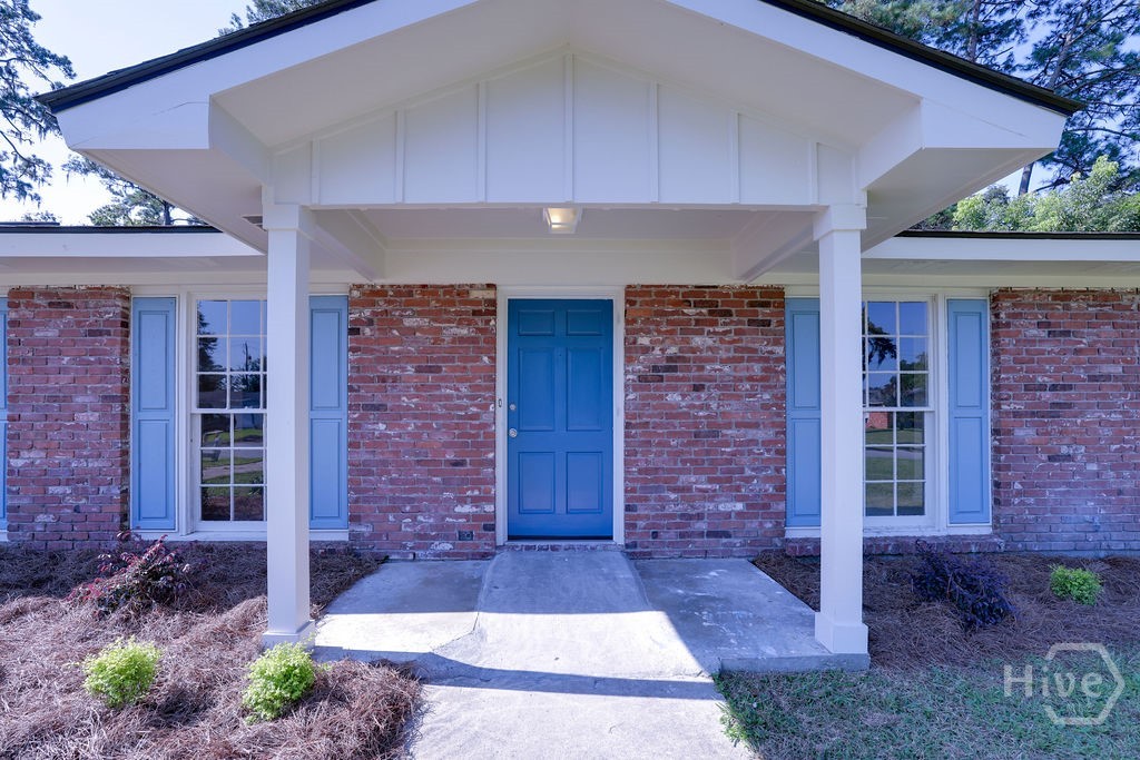 627 Northbrook Road Savannah, GA 31419 - Photo 2 of 32