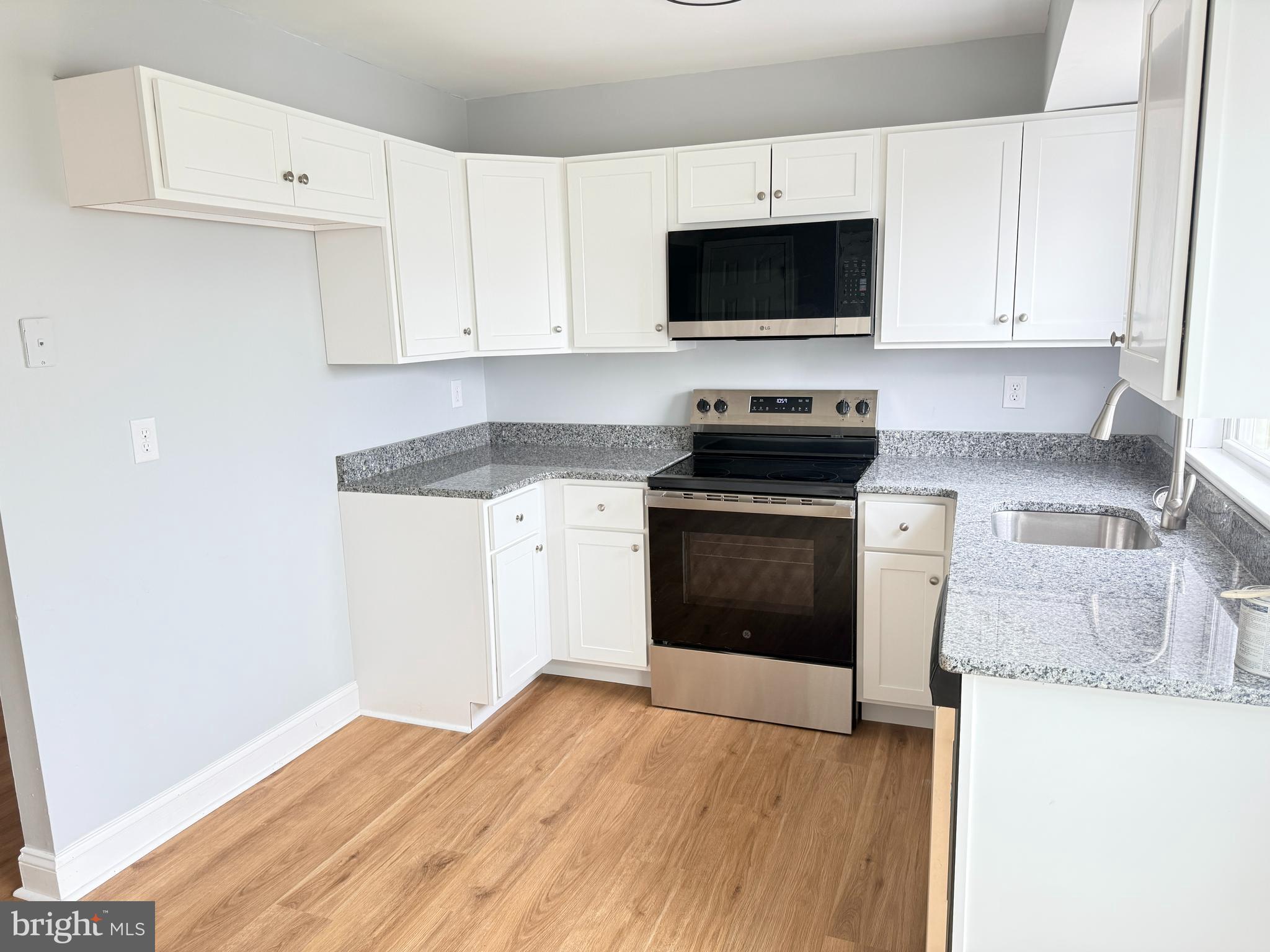 3 Lawrence Court Sicklerville, NJ 08081 - Photo 7 of 11