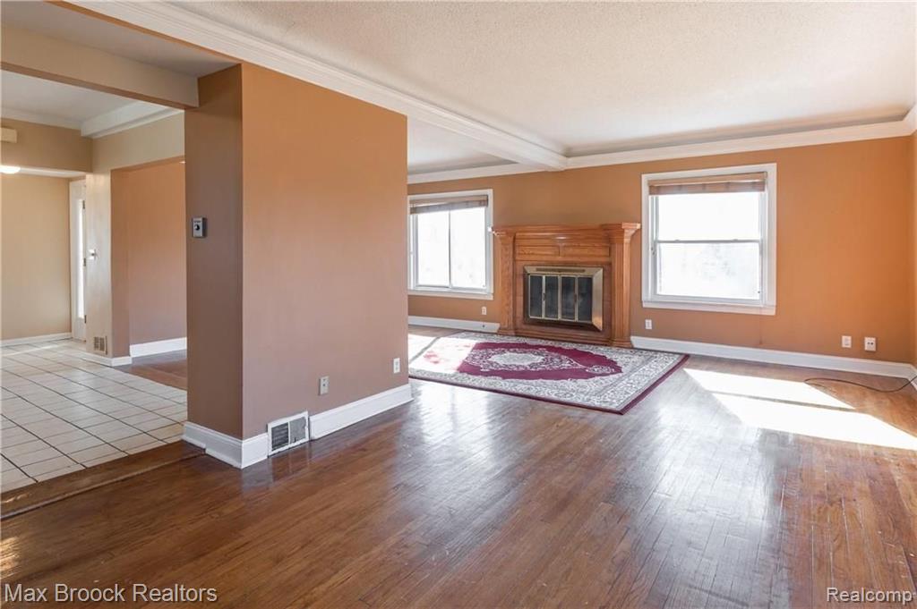 5277 West Maple Road West Bloomfield, MI 48322 - Photo 14 of 40