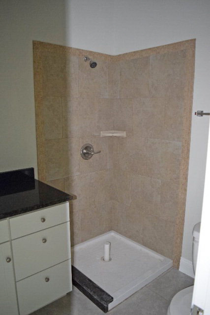 1012 Sunnybell Lane Foley, AL 36535 - Photo 15 of 25 Guest Shower