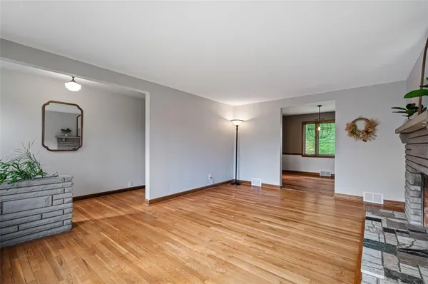 $360,000 | 110 Lilac Lane, Valencia, PA 16059