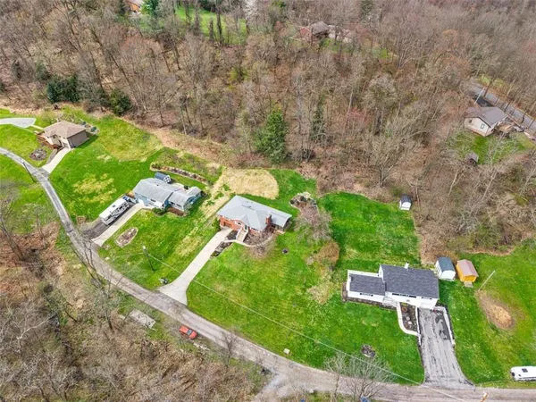 $360,000 | 110 Lilac Lane, Valencia, PA 16059