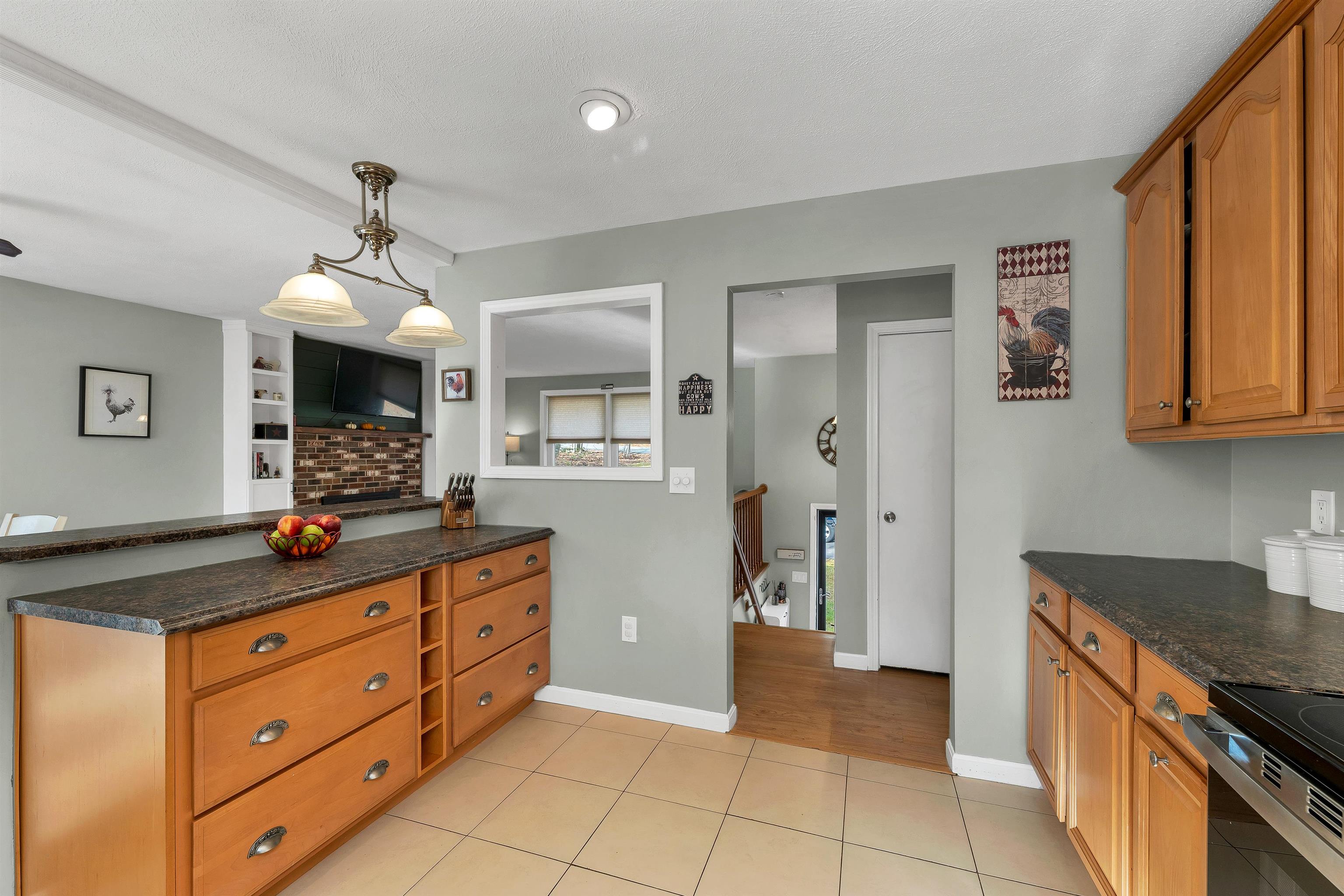 121 Hackett Hill Road Hooksett, NH 03106 - Photo 16 of 46