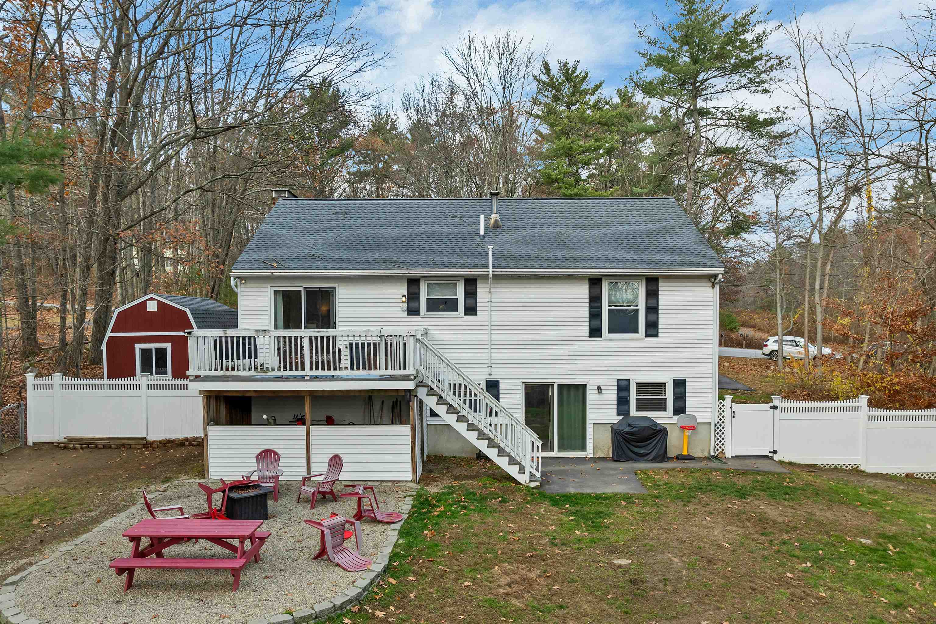 121 Hackett Hill Road Hooksett, NH 03106 - Photo 9 of 46