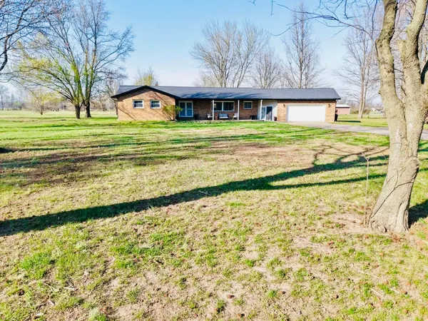 $310,000 | 13975 Leisure Lane, Benton, IL 62812