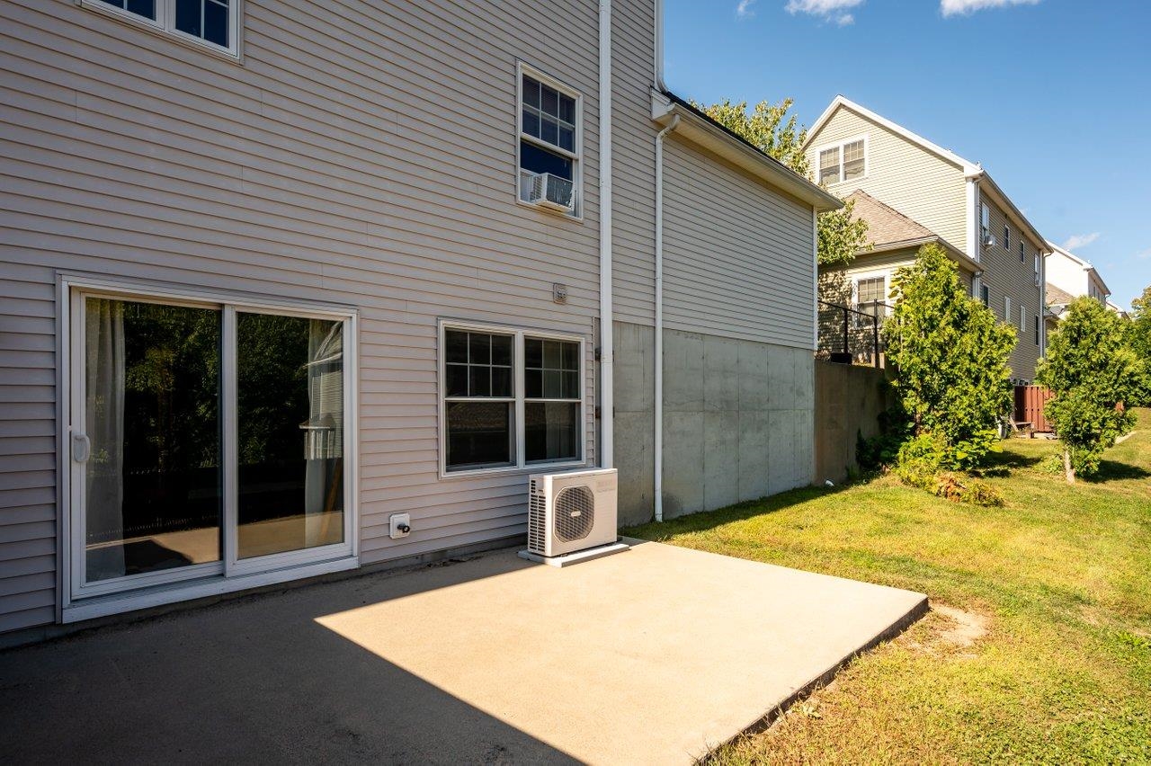 16 Gagne Street, Unit 5 Rochester, NH 03867 - Photo 23 of 38