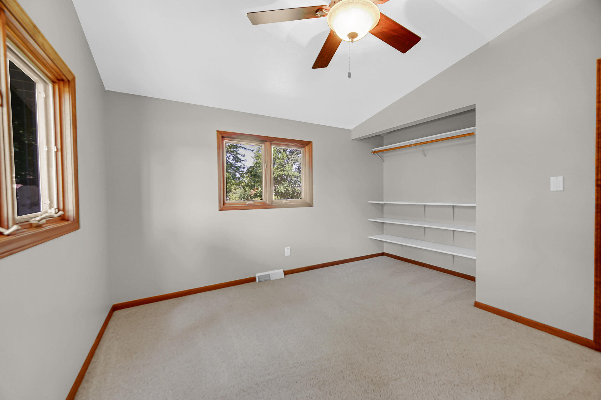 2372 South Taylor Road Mill Creek, IN 46365 - Photo 17 of 29 1920x1280