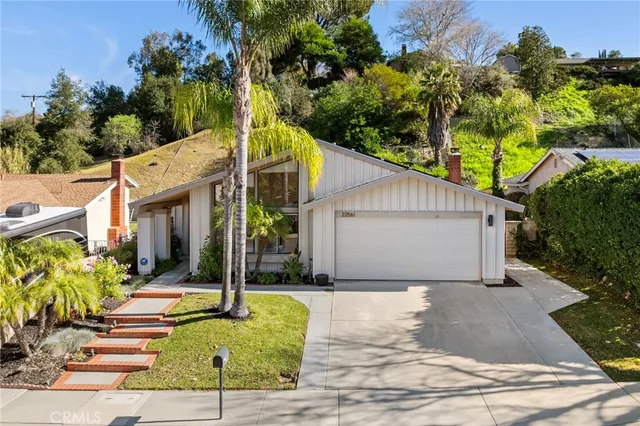 $855,000 | 22561 Tula Drive, Saugus, CA 91350