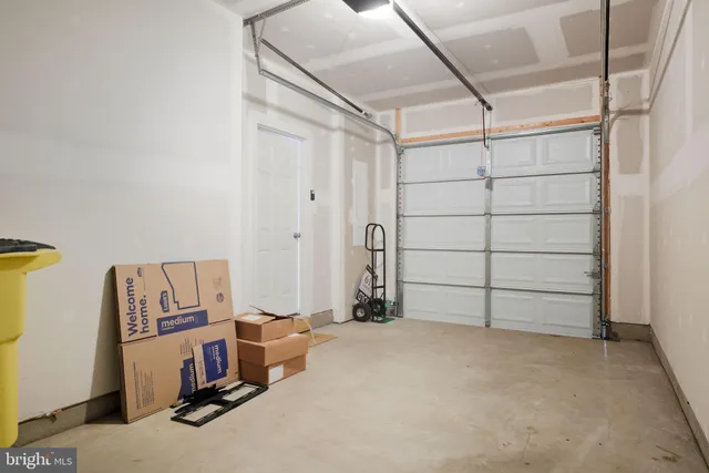 $2,100 | 38 Kirby Court, Bunker Hill, WV 25413