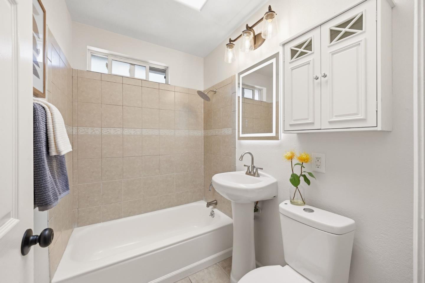 545 Rollins Road Burlingame, CA 94010 - Photo 23 of 38