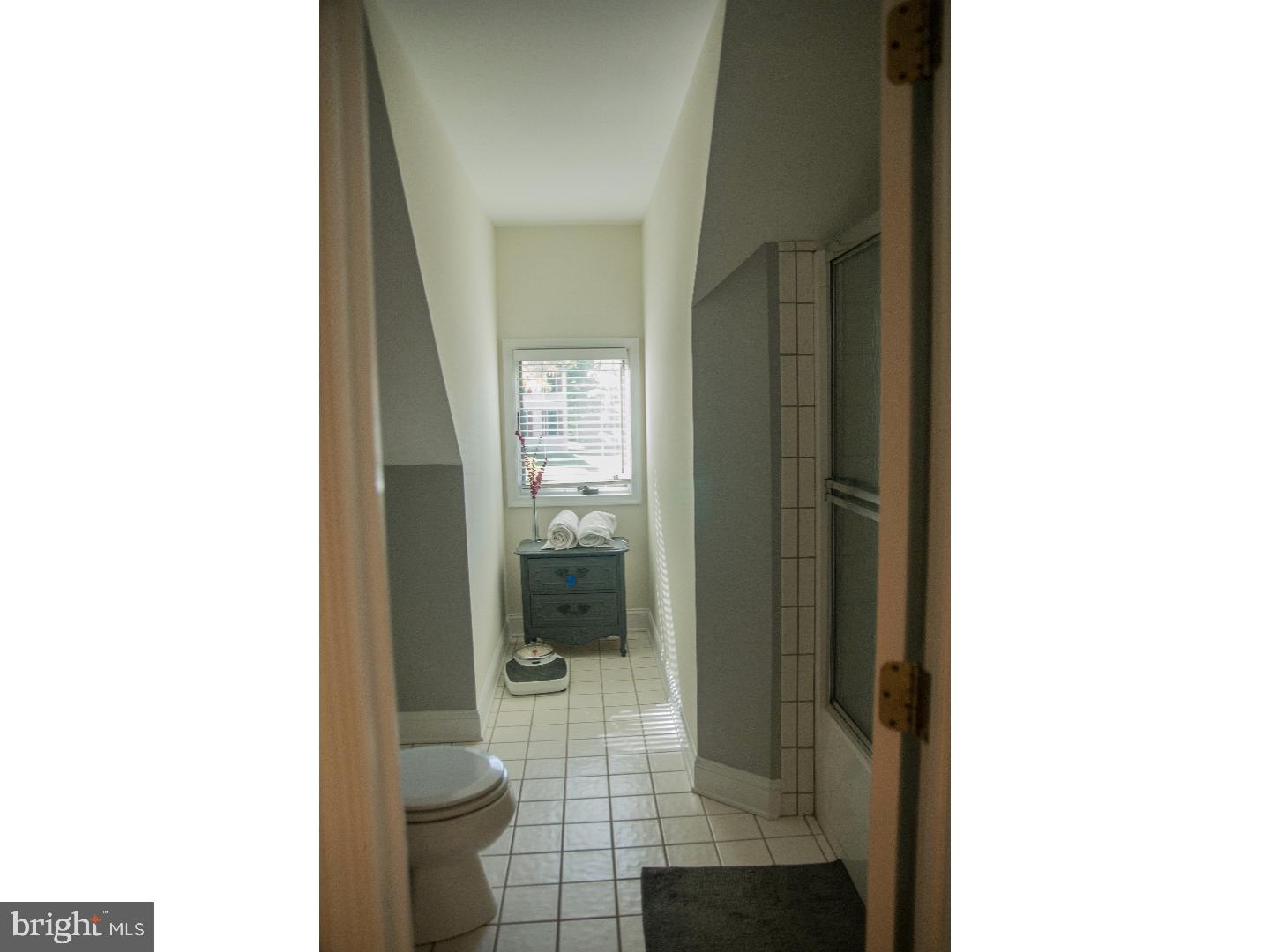 21 Tower Road Broomall, PA 19008 - Photo 22 of 25 Bathroom
