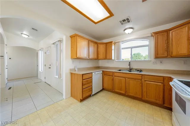 $330,000 | 90 Mondale Court, Pahrump, NV 89048