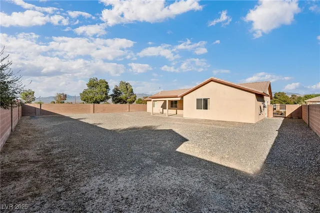 $330,000 | 90 Mondale Court, Pahrump, NV 89048