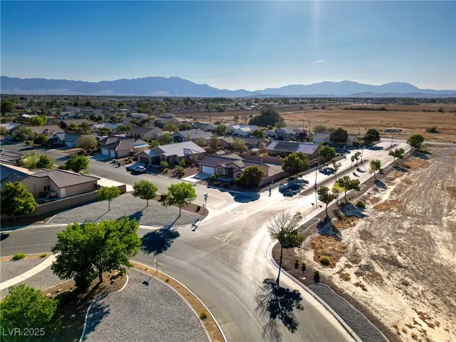 $330,000 | 90 Mondale Court, Pahrump, NV 89048