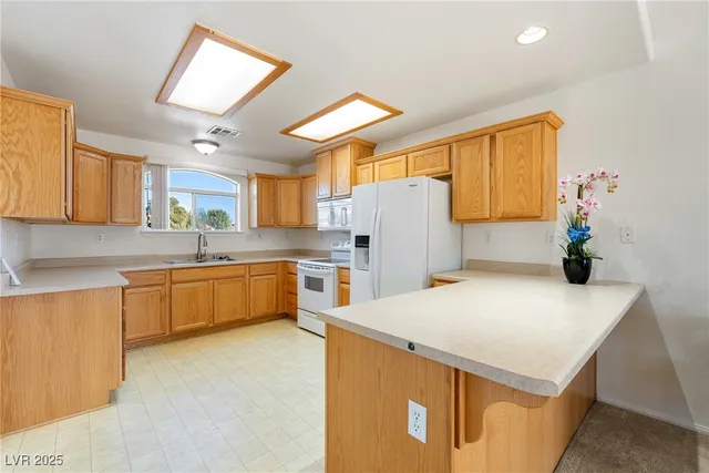 $330,000 | 90 Mondale Court, Pahrump, NV 89048