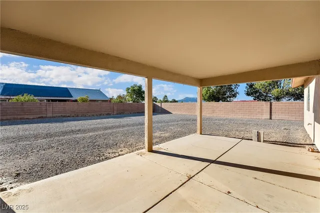 $330,000 | 90 Mondale Court, Pahrump, NV 89048