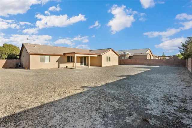 $330,000 | 90 Mondale Court, Pahrump, NV 89048