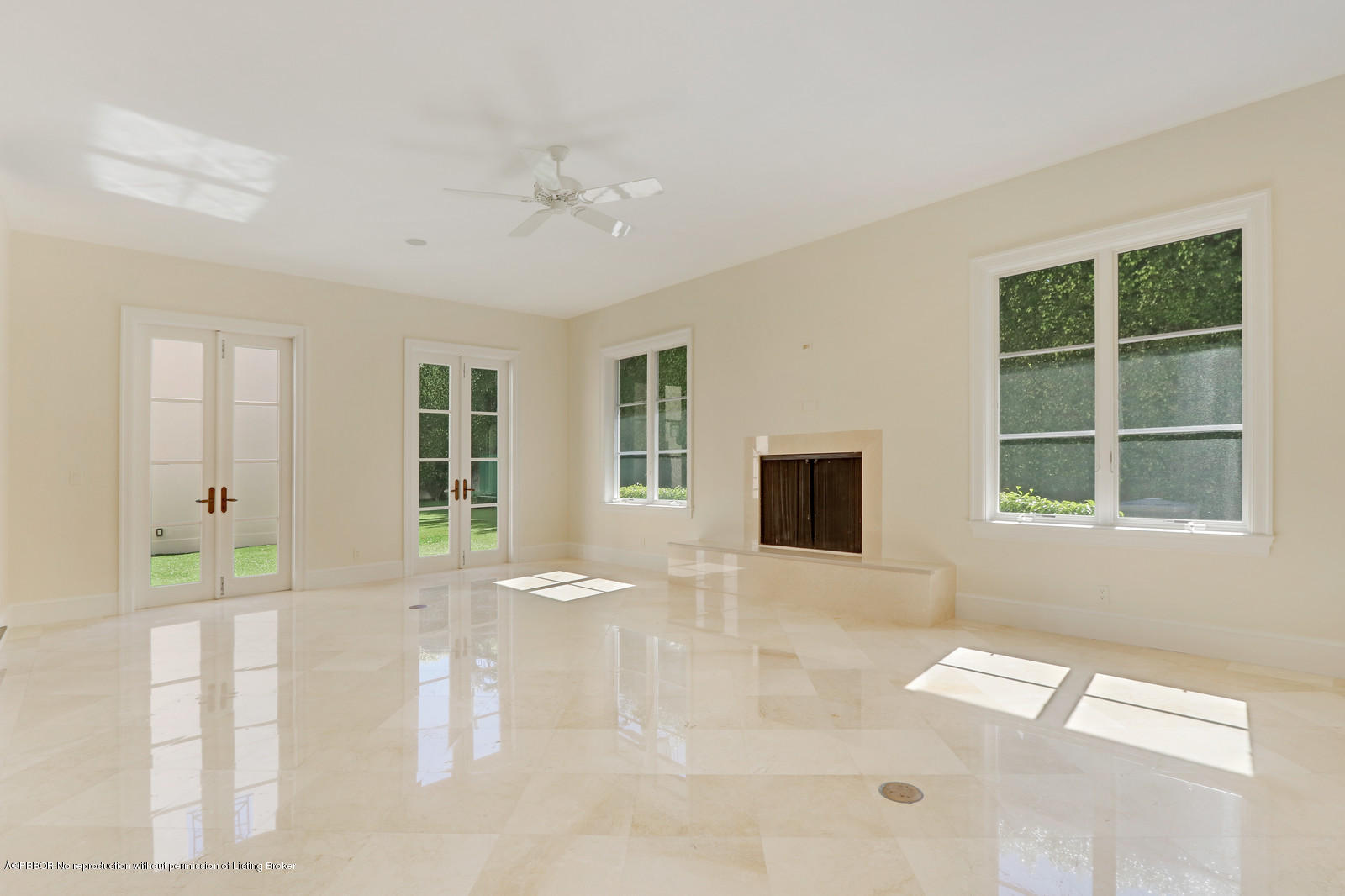 695 South County Road Palm Beach, FL 33480 - Photo 2 of 17 a view of an empty room with a window