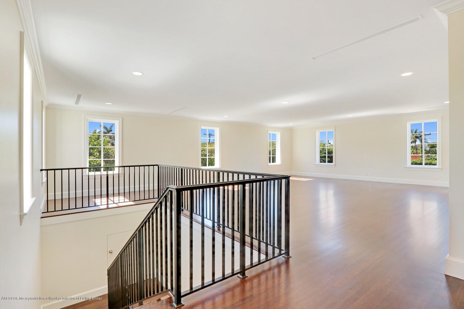 695 South County Road Palm Beach, FL 33480 - Photo 15 of 17 a view of a hallway with windows