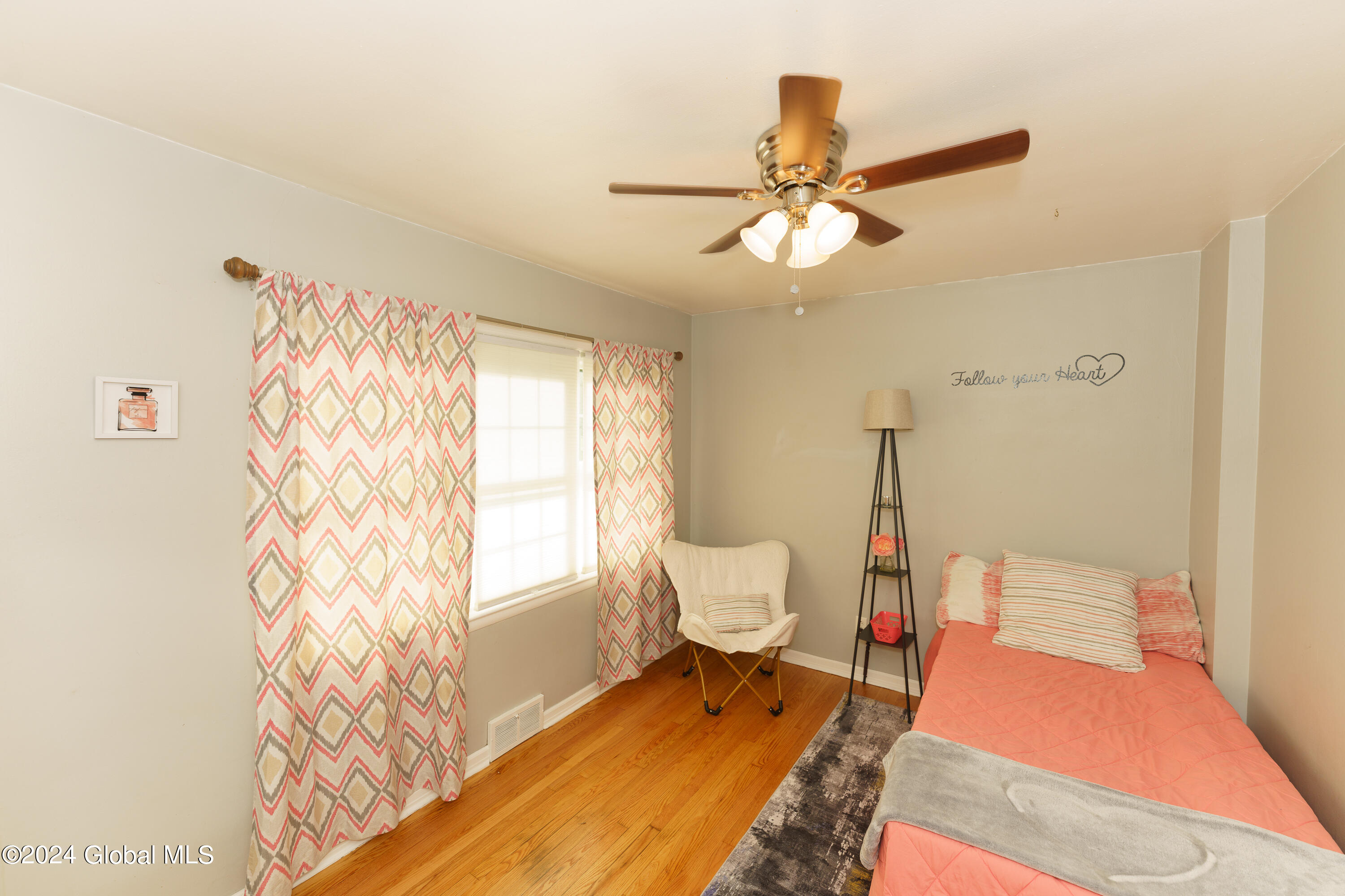 372 East Campbell Road Schenectady, NY 12303 - Photo 22 of 40 Second Bedroom