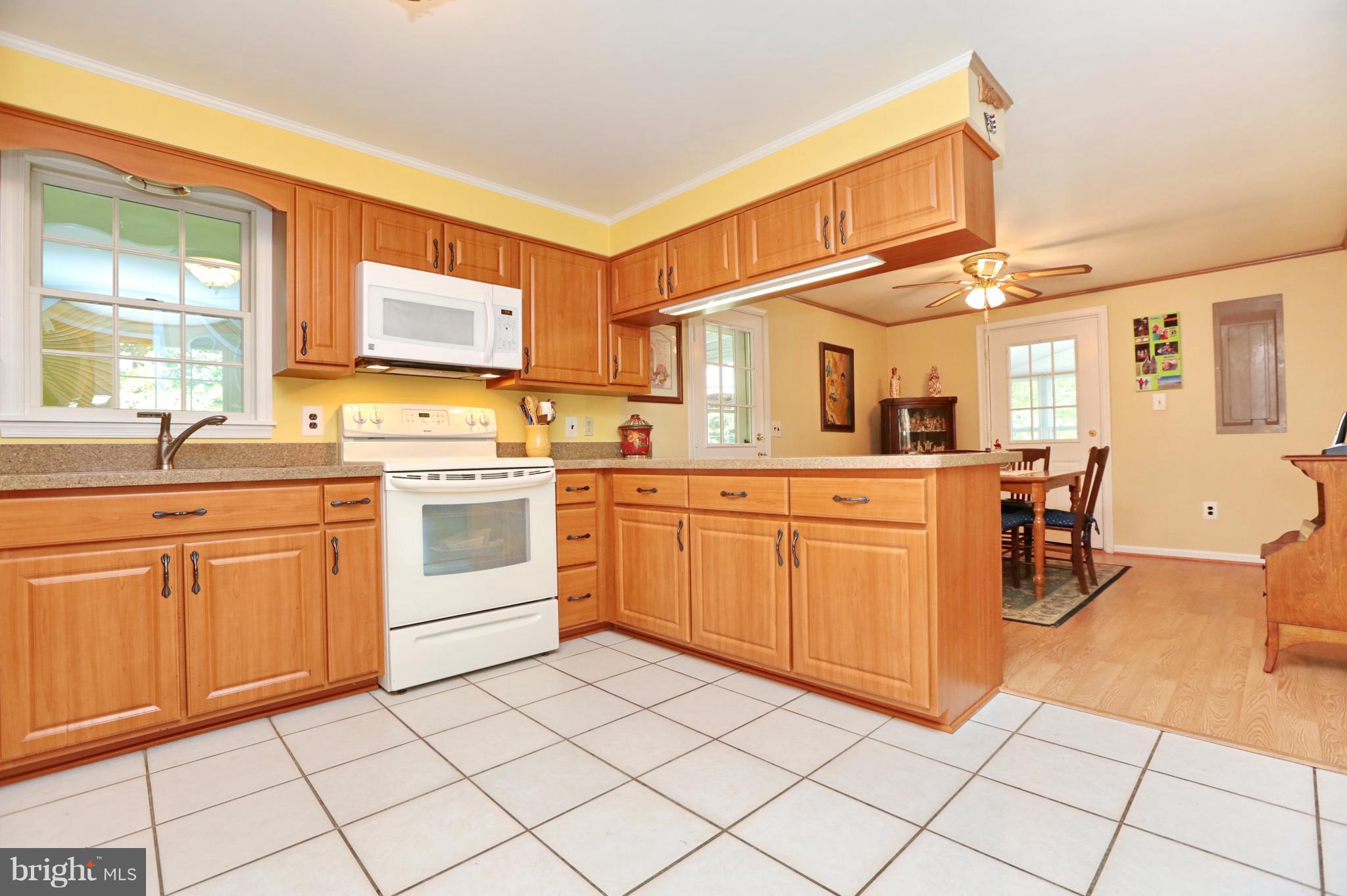 17809 Horsehead Road Brandywine, MD 20613 - Photo 13 of 30 Great Flow Between Rooms