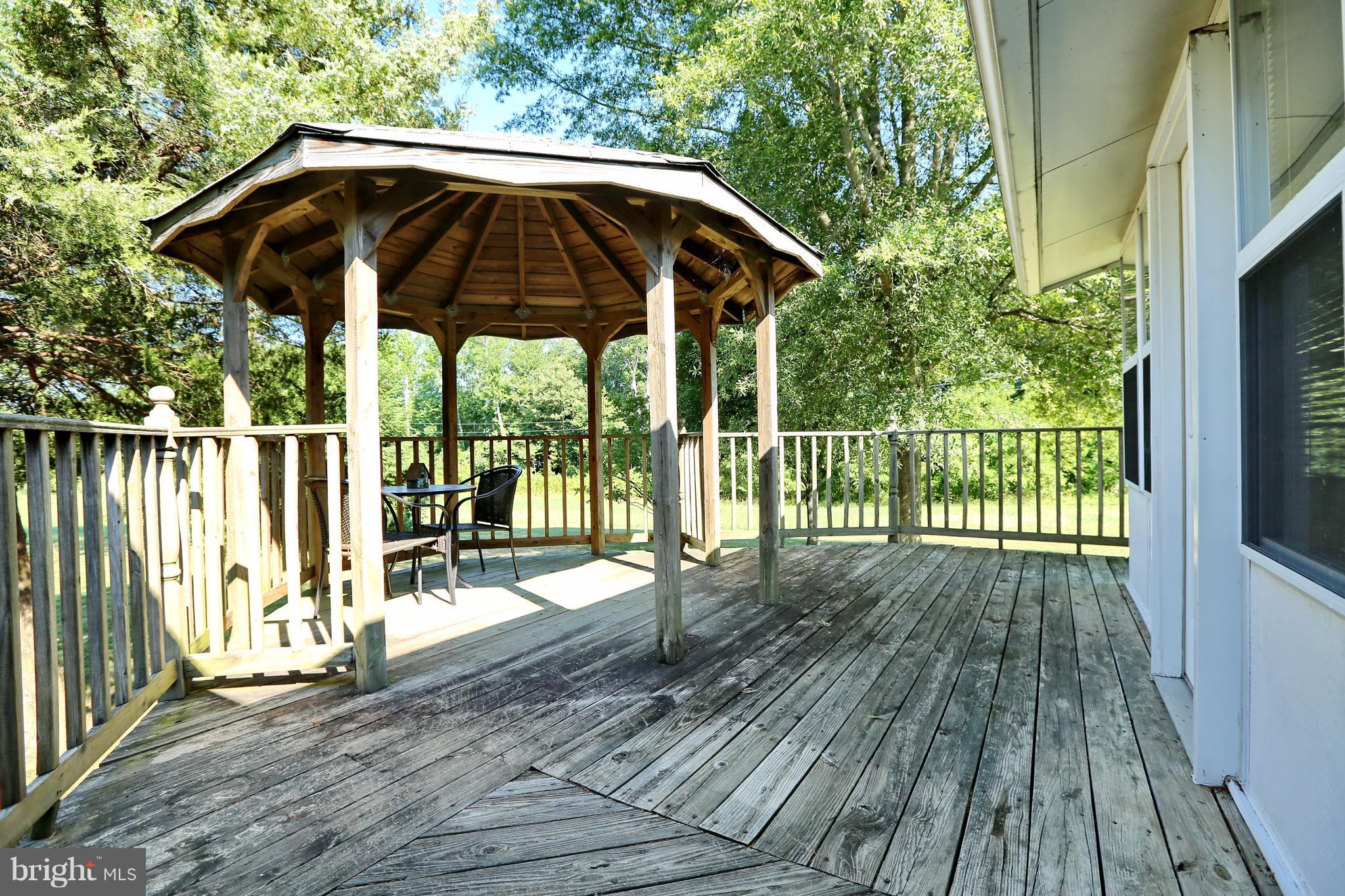 17809 Horsehead Road Brandywine, MD 20613 - Photo 25 of 30 Deck & Gazebo
