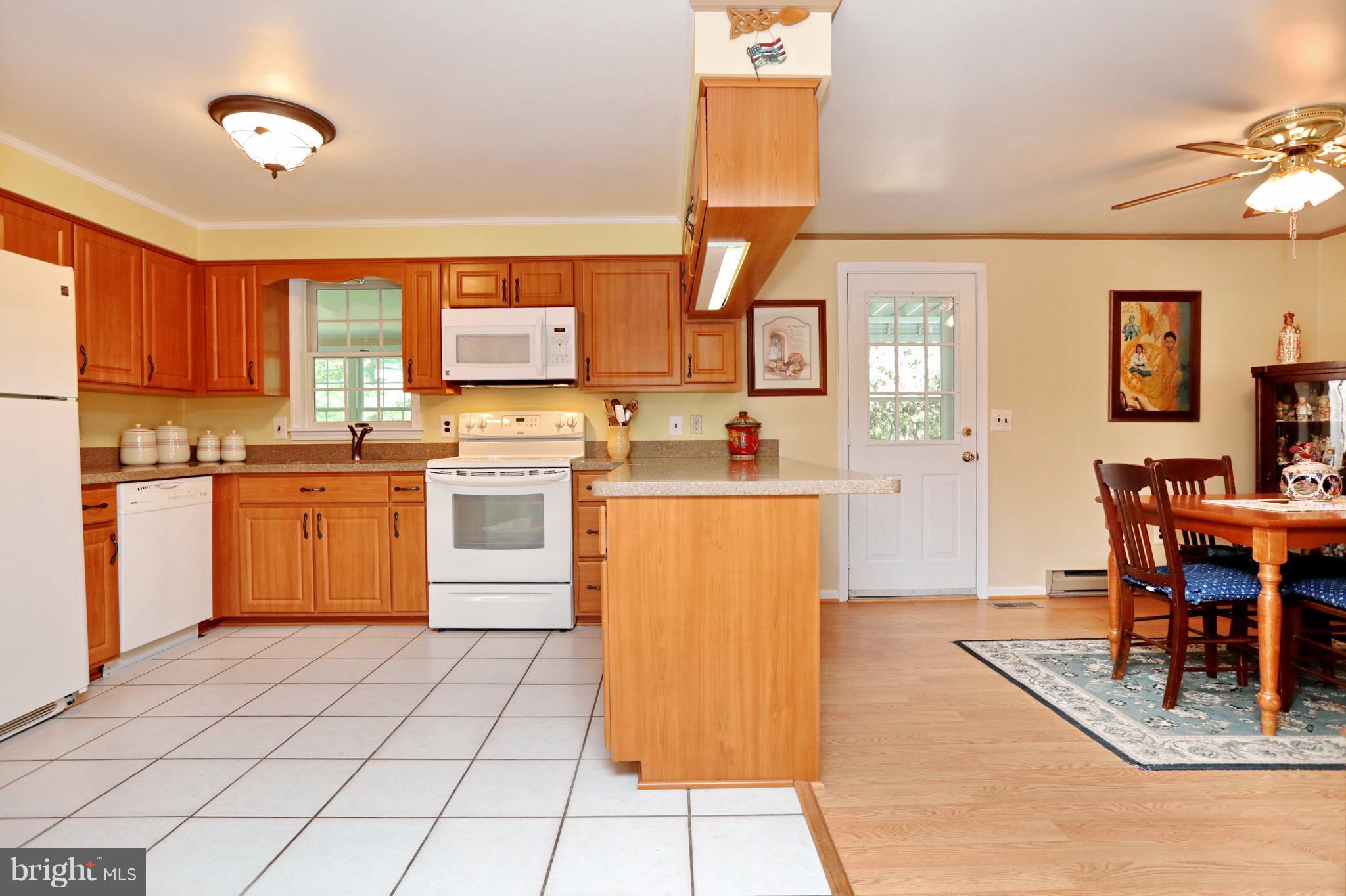 17809 Horsehead Road Brandywine, MD 20613 - Photo 8 of 30 Updated Kitchen