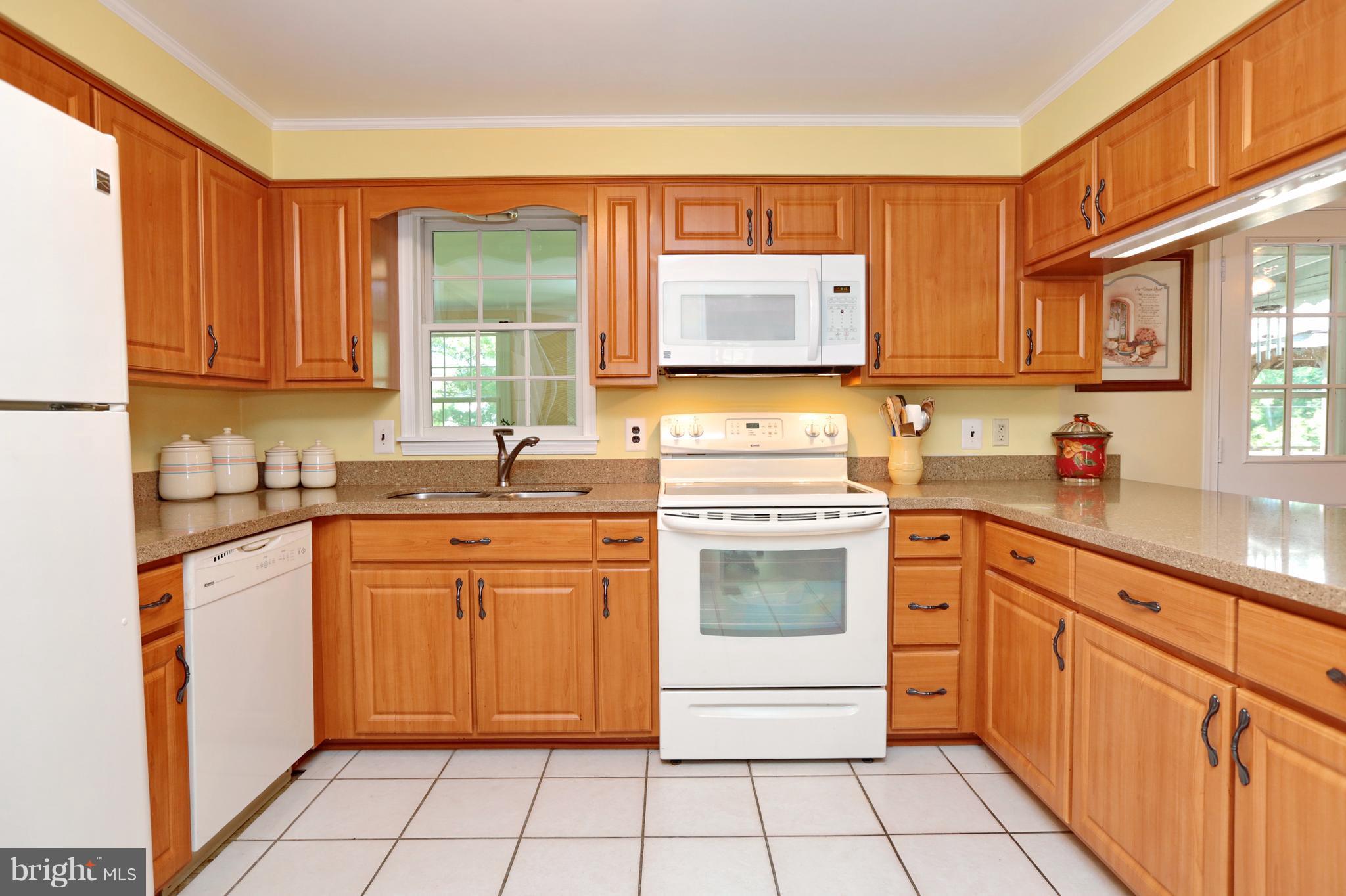 17809 Horsehead Road Brandywine, MD 20613 - Photo 9 of 30 Kitchen