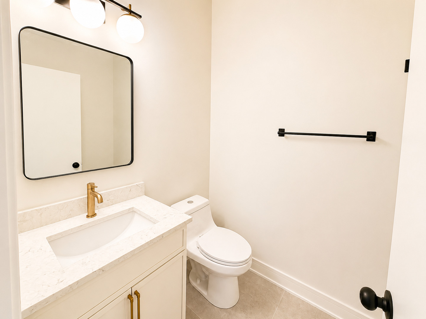 3136 North Ridgeway Avenue, Unit 2 Chicago, IL 60618 - Photo 8 of 12