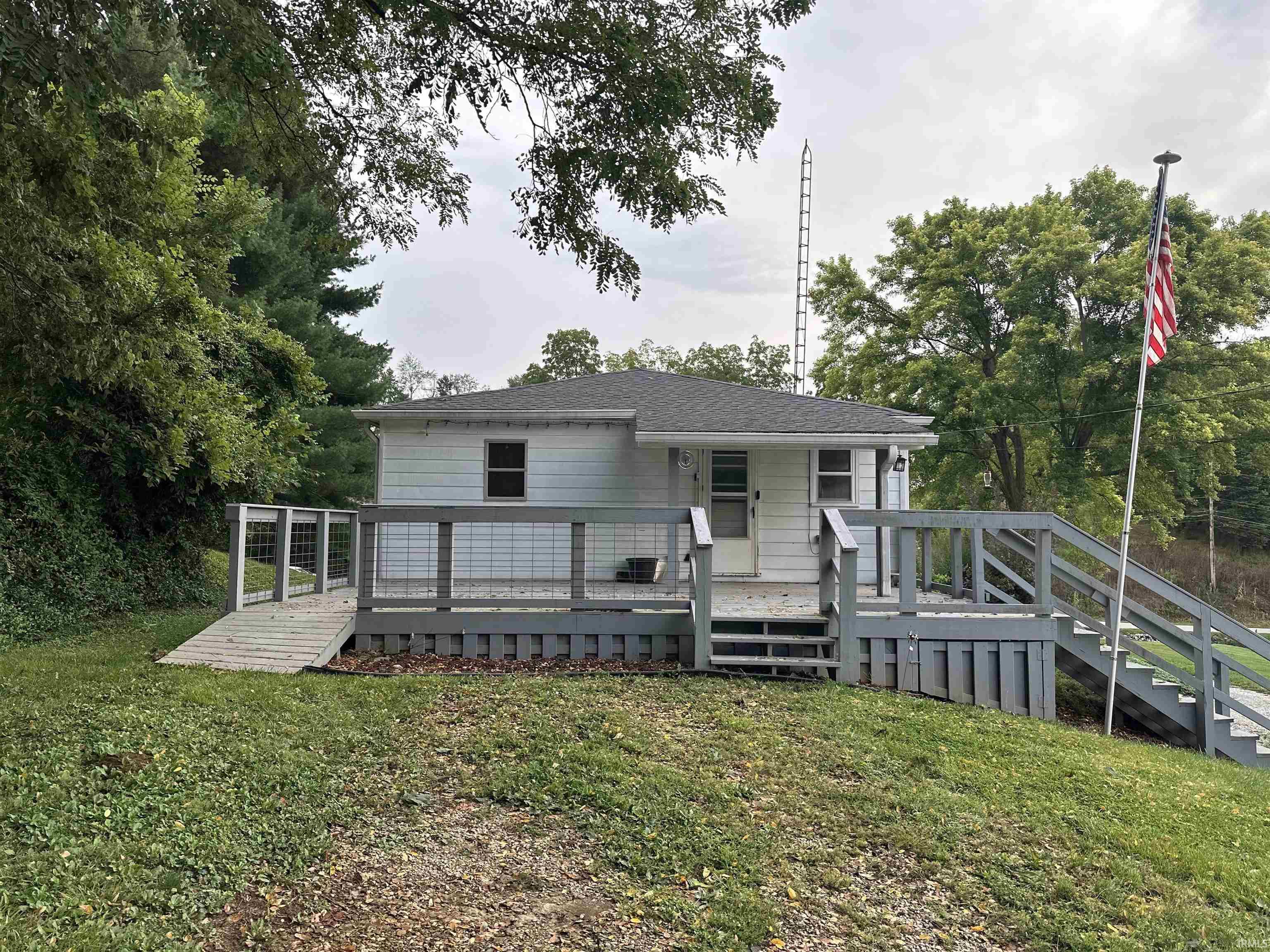 573 West Hobart Road Bloomington, IN 47403 - Photo 4 of 13 Gallery Image 4