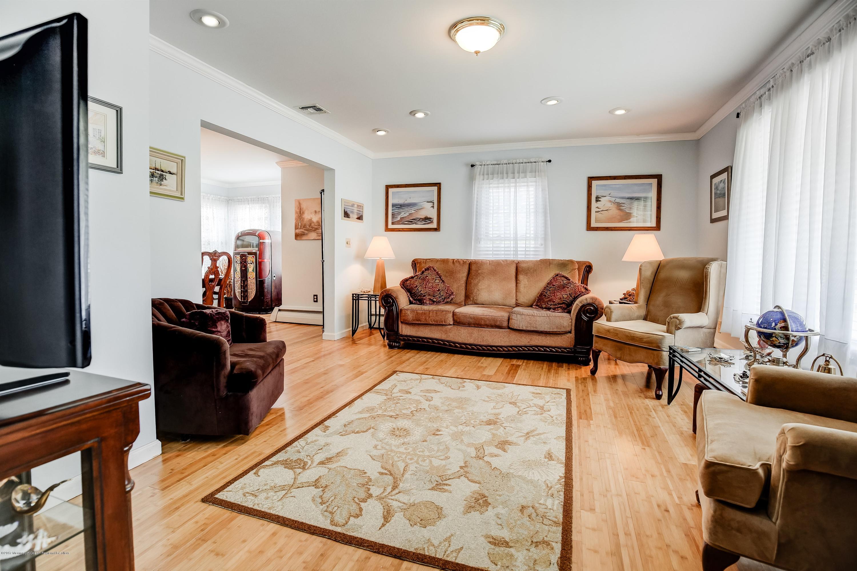136 Crine Road Morganville, NJ 07751 - Photo 11 of 36 011_Family Room