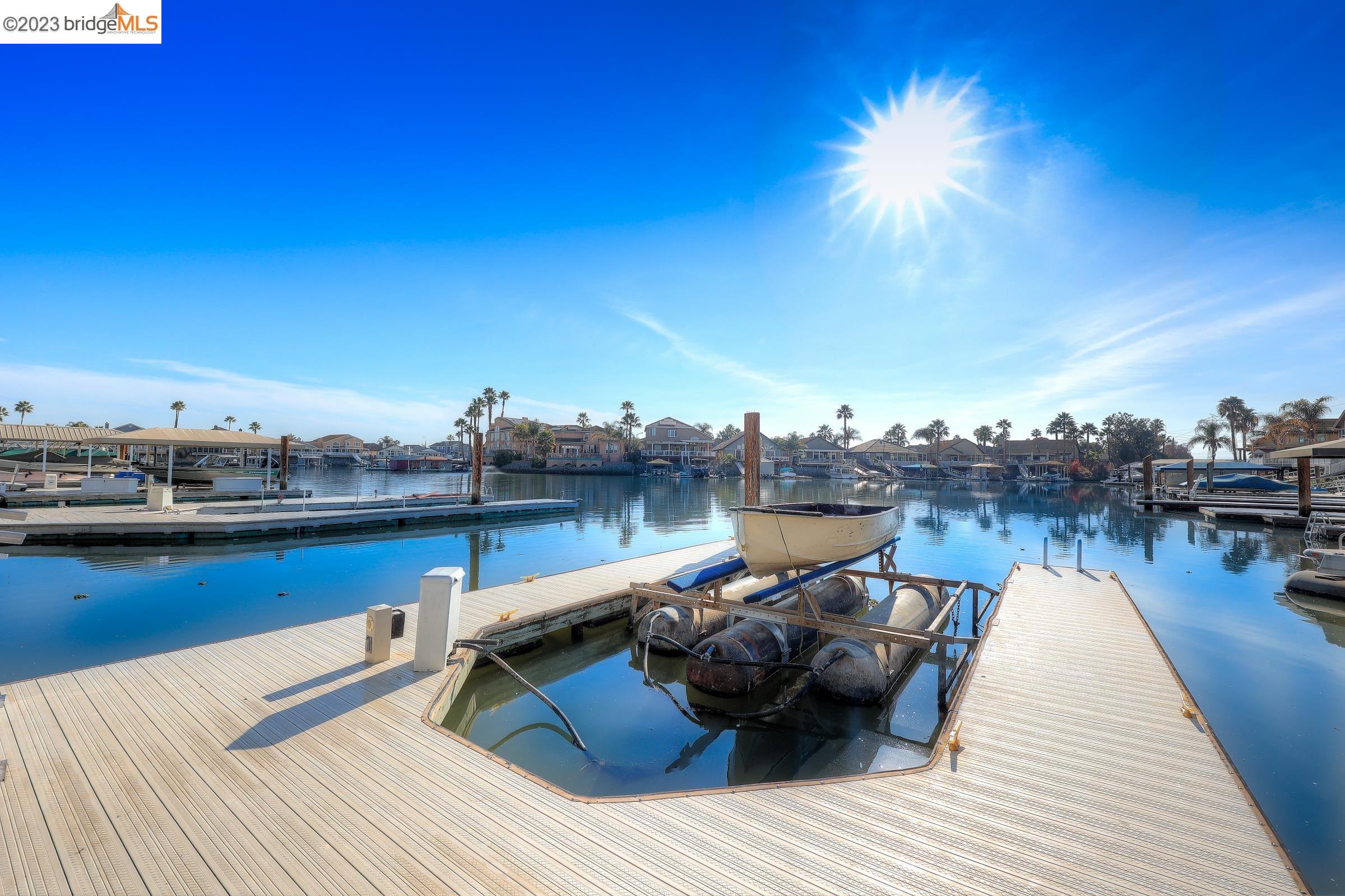 4050 Pier Point, Unit 100 Discovery Bay, CA 94505 - Photo 49 of 60 a view of a terrace with seating space