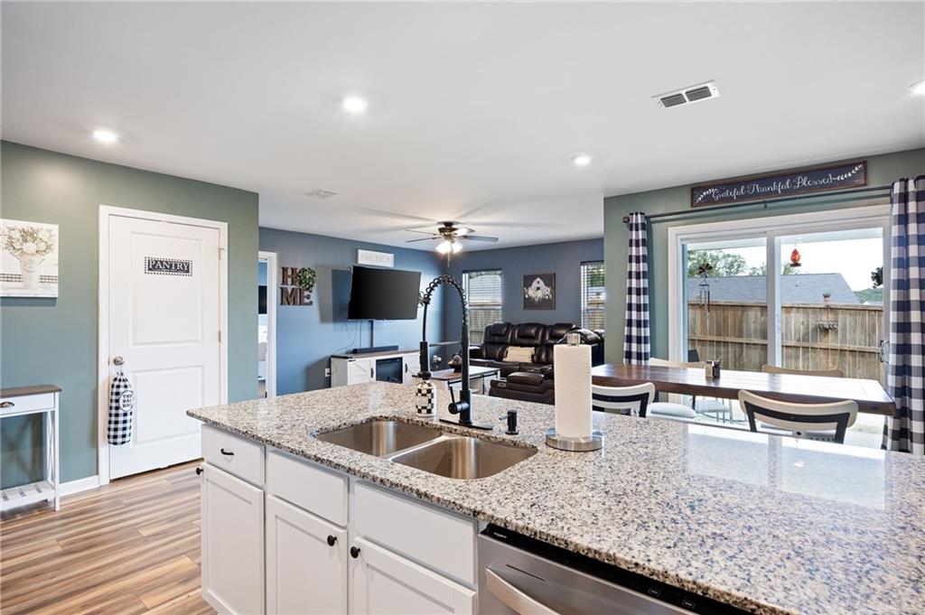 612 Tudor Street Kingston, GA 30145 - Photo 7 of 40