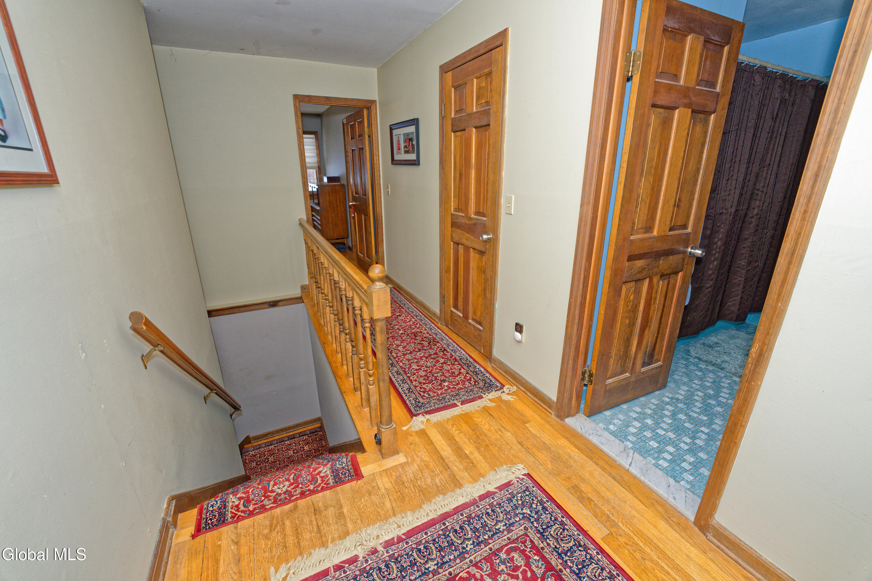 8 Raspberry Drive Malta, NY 12020 - Photo 28 of 45 6 Landing