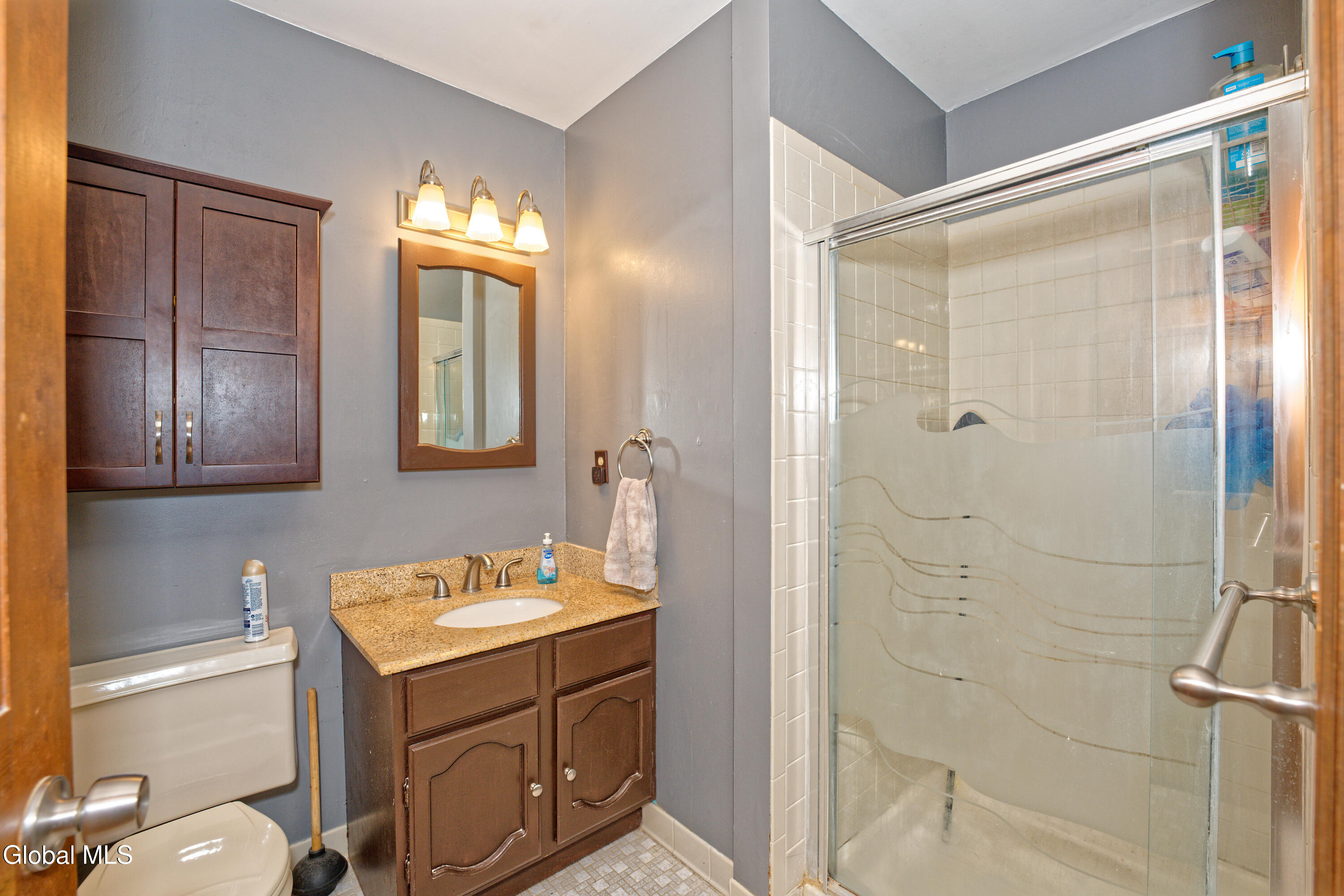 8 Raspberry Drive Malta, NY 12020 - Photo 32 of 45 7 Master 4