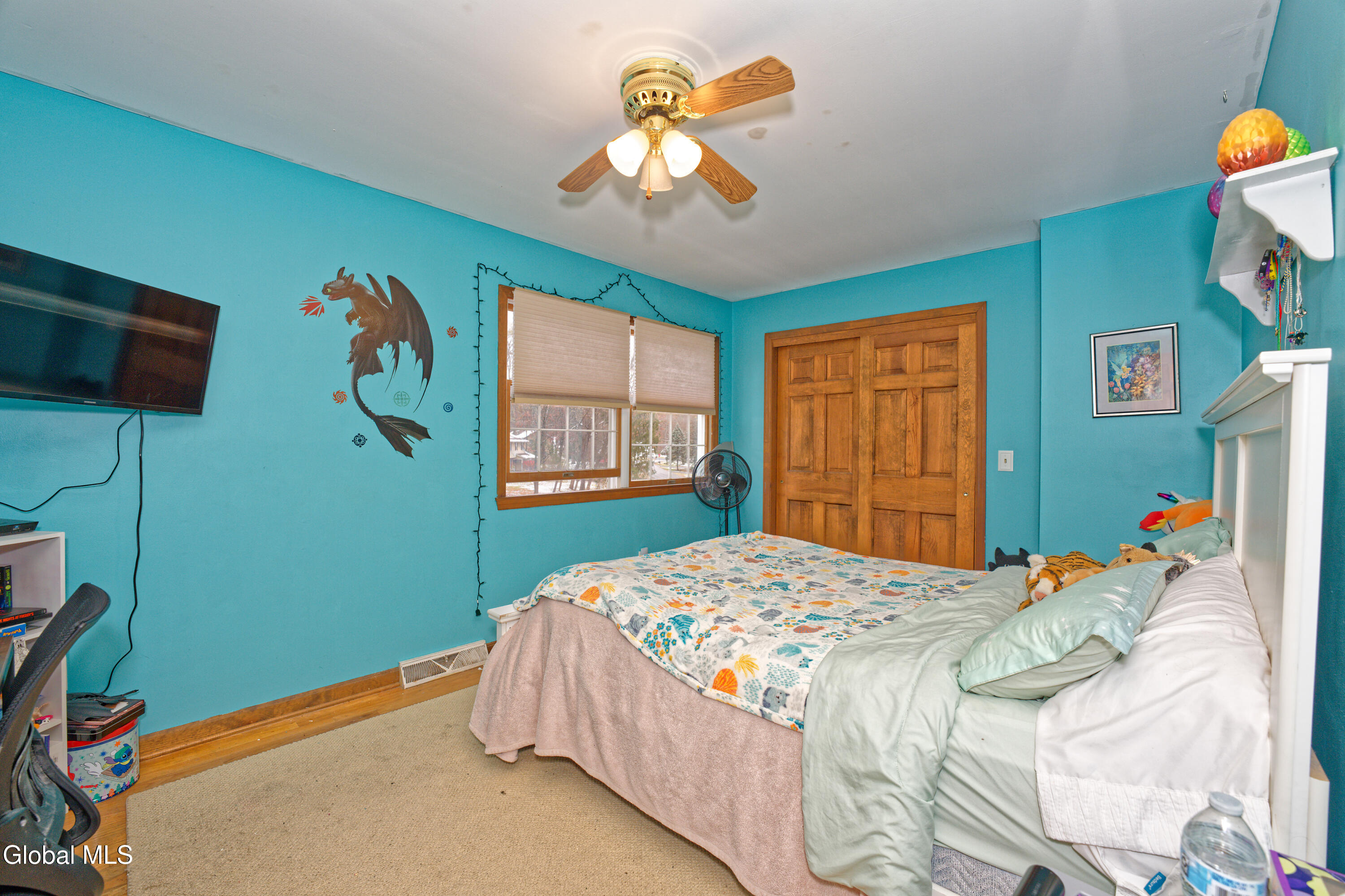 8 Raspberry Drive Malta, NY 12020 - Photo 33 of 45 8 Bedroom