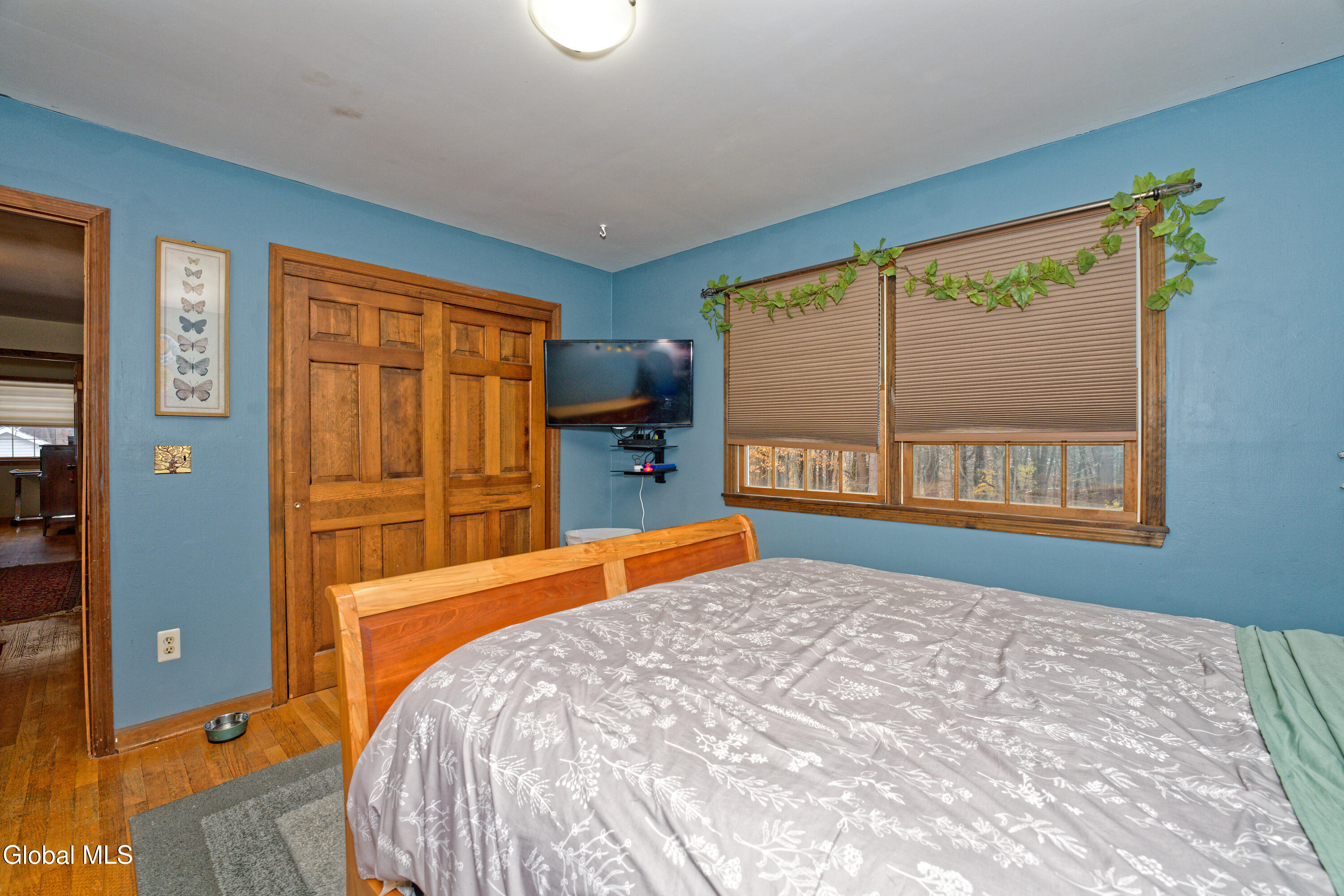 8 Raspberry Drive Malta, NY 12020 - Photo 37 of 45 8 Bedroom