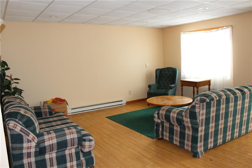 2204 Pulaski Road New Castle, PA 16105 - Photo 3 of 14