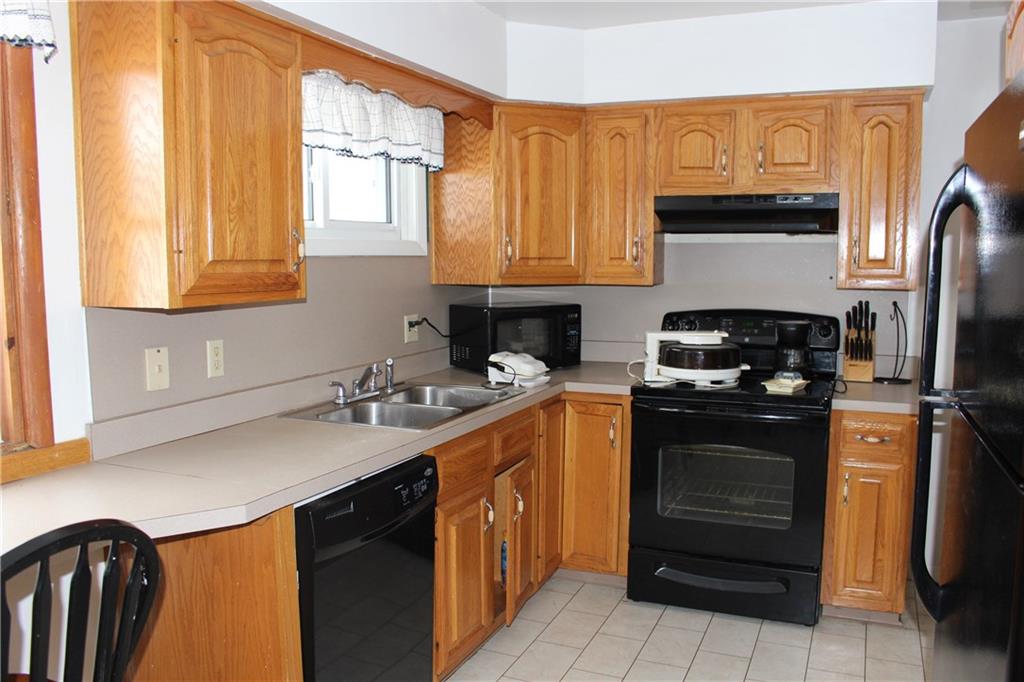 2204 Pulaski Road New Castle, PA 16105 - Photo 5 of 14