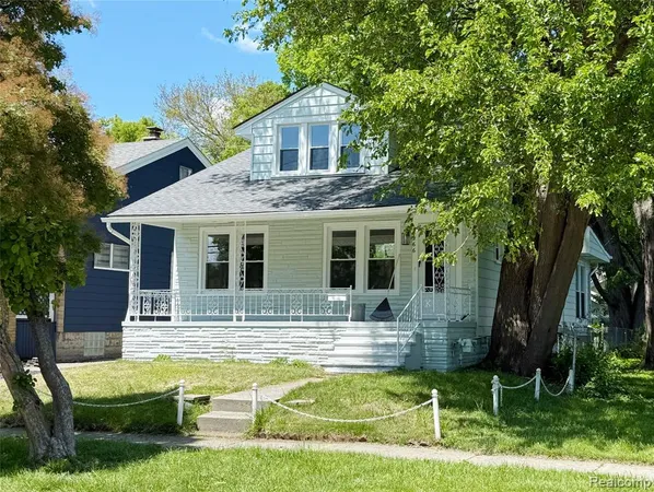$2,350 | 266 West Bennett, Ferndale, MI 48220