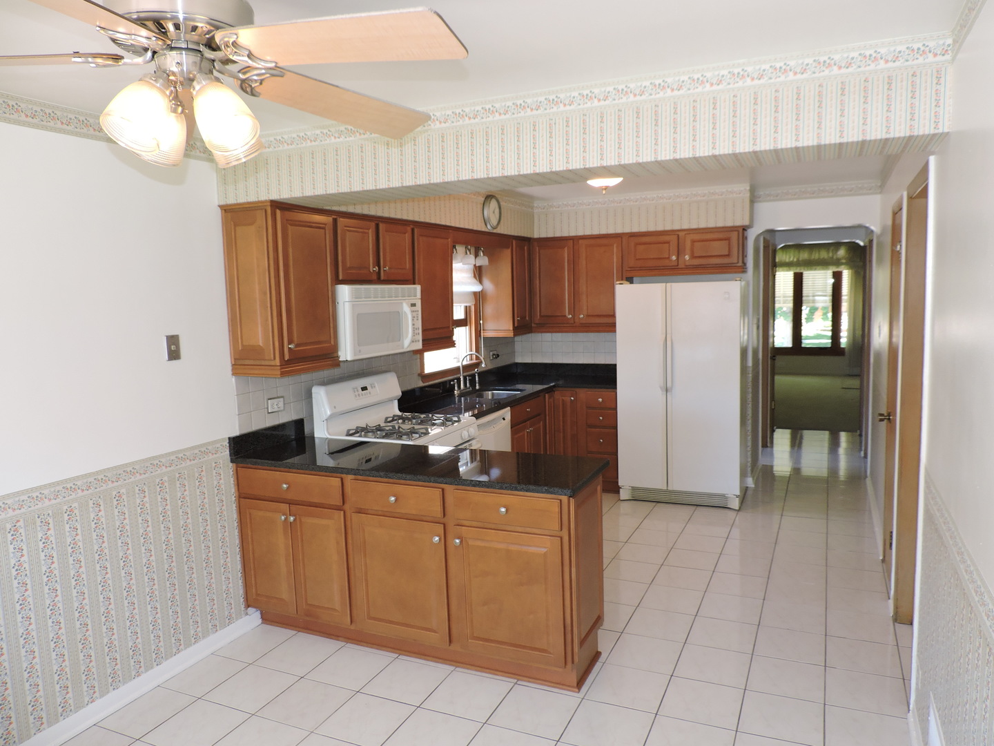 8627 South Kostner Avenue Chicago, IL 60652 - Photo 4 of 29