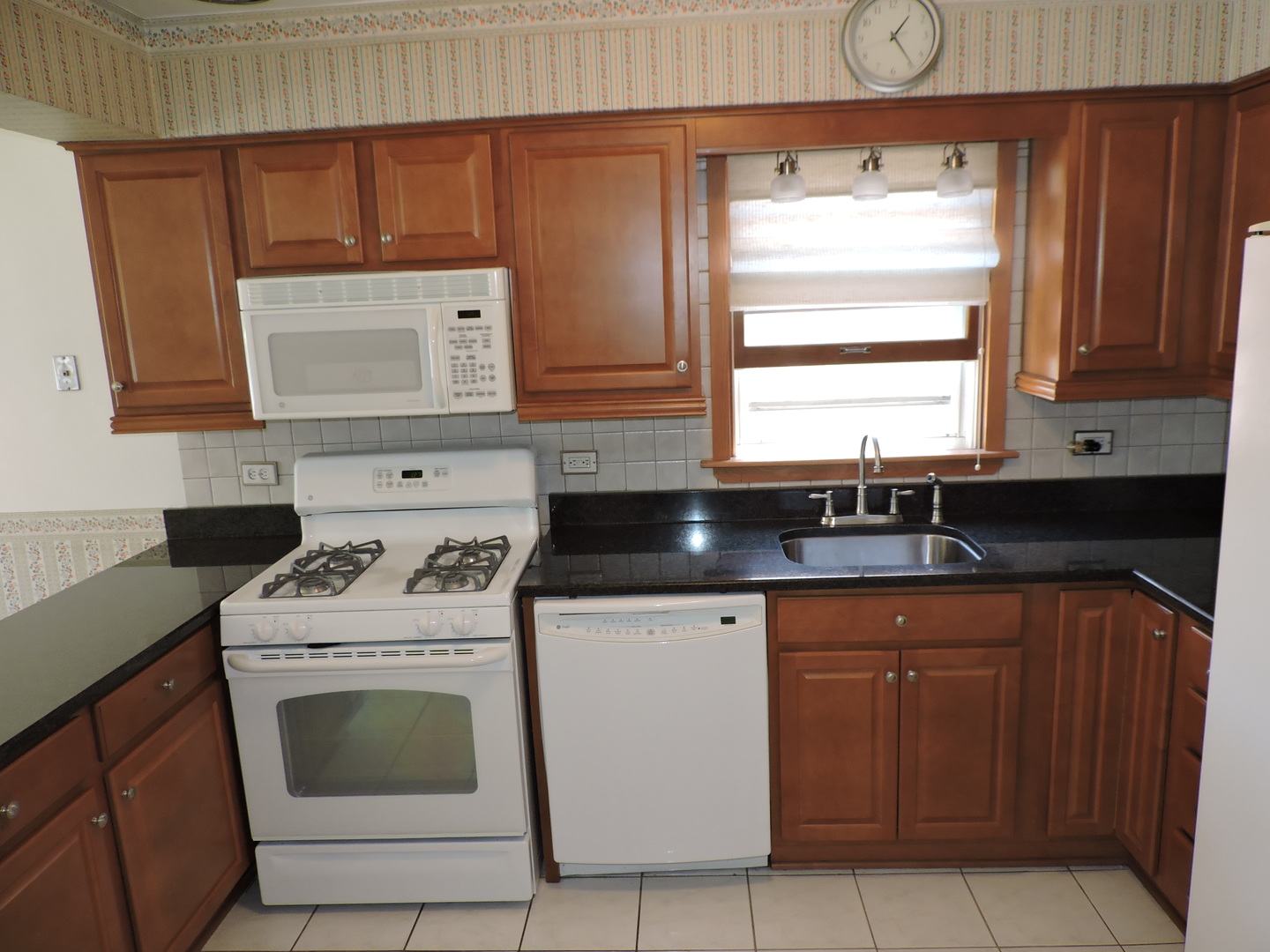 8627 South Kostner Avenue Chicago, IL 60652 - Photo 6 of 29