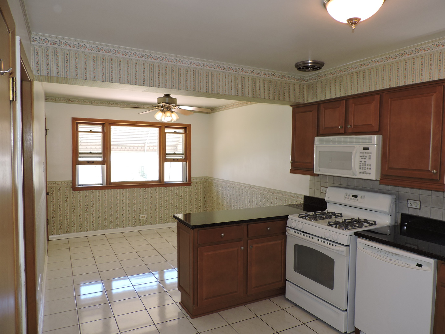 8627 South Kostner Avenue Chicago, IL 60652 - Photo 7 of 29