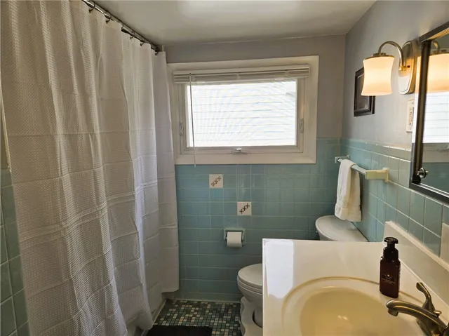 $251,500 | 30 Garford Road, Irondequoit, NY 14622